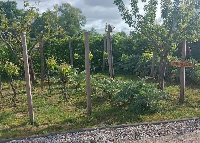 בית הארחה De Poujoles 3*