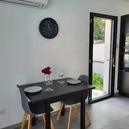 De Poujoles Pensjonat 3*